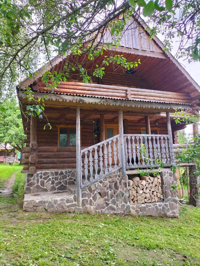 "Бджілка" І " Садиба Для Відпочинку" Lyuta Exterior foto